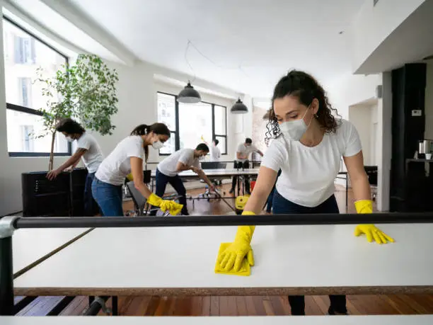 what are the benefits of hiring a cleaning service